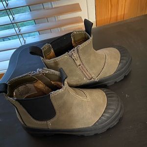 H & M toddler olive boots size 8